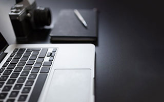 圈子不同别硬融，库追汤赛后叙旧波杰想加入，尬聊几句后悻悻离开